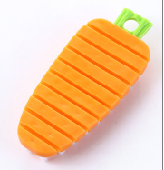 Fruit and vegetable cleaning brush